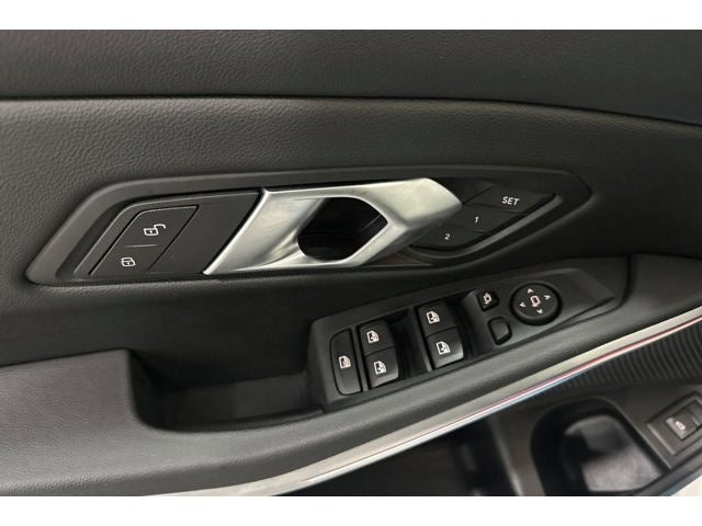2024 BMW 3 Series 330i