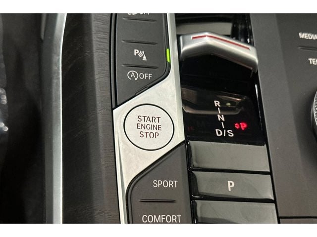 2024 BMW 3 Series 330i