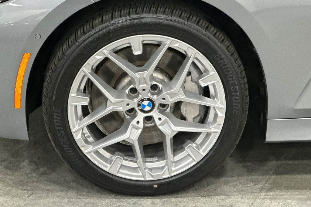 2025 BMW 3 Series 330i xDrive