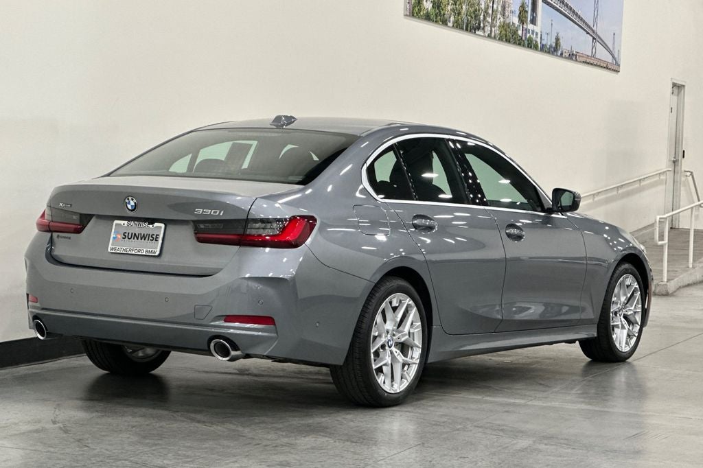 2025 BMW 3 Series 330i xDrive