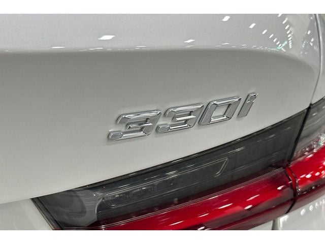 2025 BMW 3 Series 330i xDrive