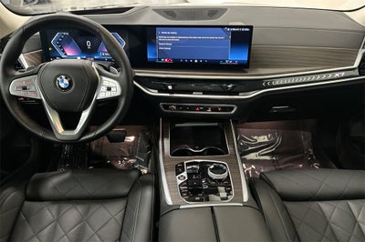 2025 BMW X7 xDrive40i