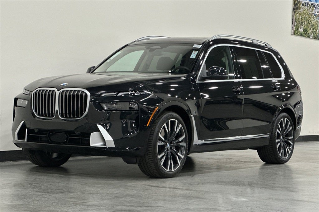 2025 BMW X7 xDrive40i