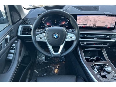 2025 BMW X7 xDrive40i