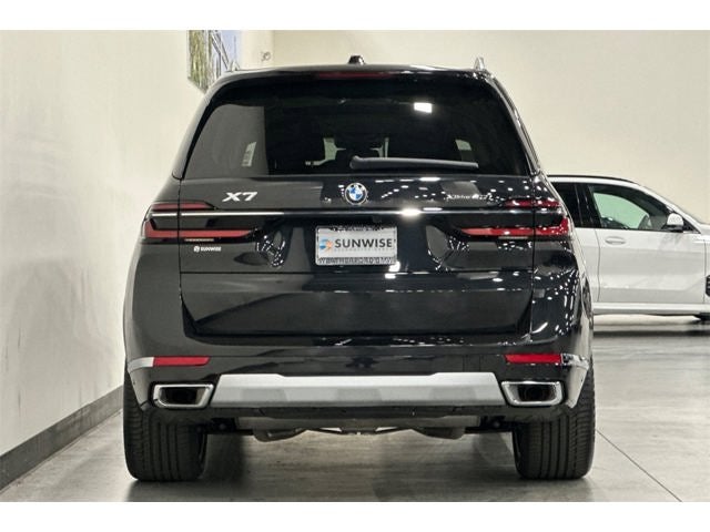 2025 BMW X7 xDrive40i