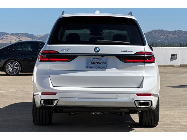 2027 BMW X7 xDrive40i