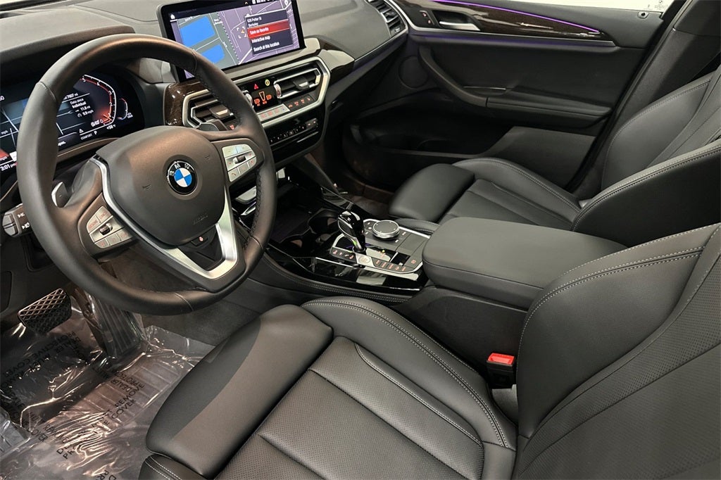 2025 BMW X4 xDrive30i