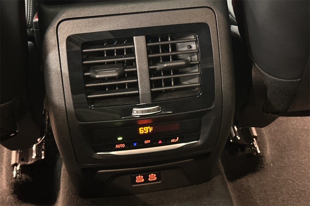 2025 BMW X4 xDrive30i