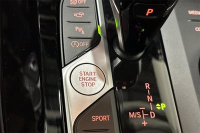 2025 BMW X4 xDrive30i