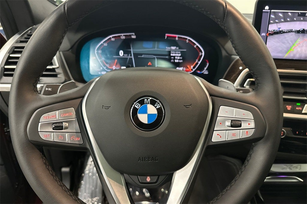 2025 BMW X4 xDrive30i