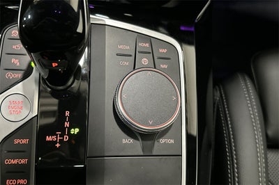 2025 BMW X4 xDrive30i