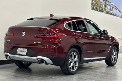 2025 BMW X4 xDrive30i