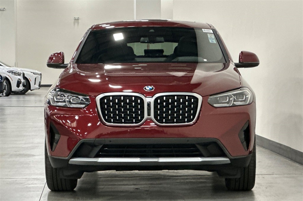 2025 BMW X4 xDrive30i
