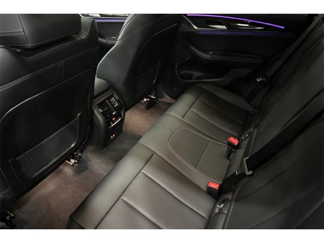 2025 BMW X4 xDrive30i