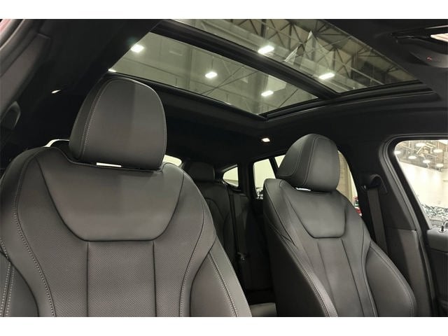 2025 BMW X4 xDrive30i