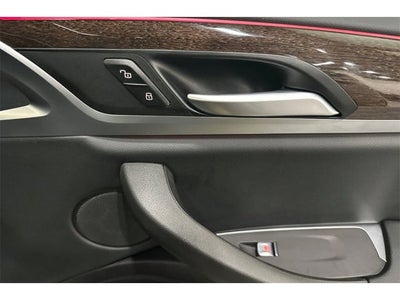 2025 BMW X4 xDrive30i