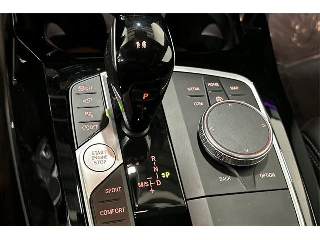 2025 BMW X4 xDrive30i