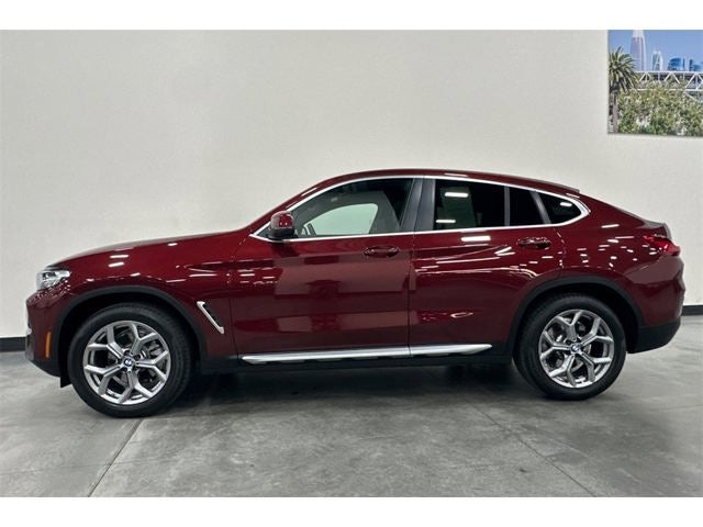 2025 BMW X4 xDrive30i