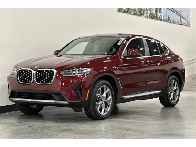 2025 BMW X4 xDrive30i