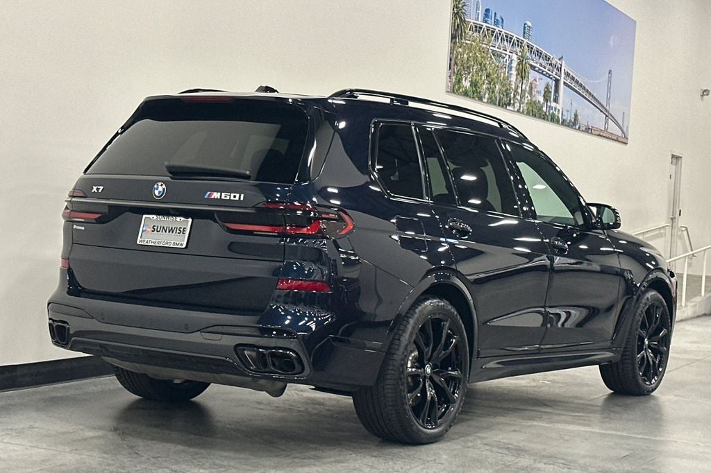 2024 BMW X7 M60i