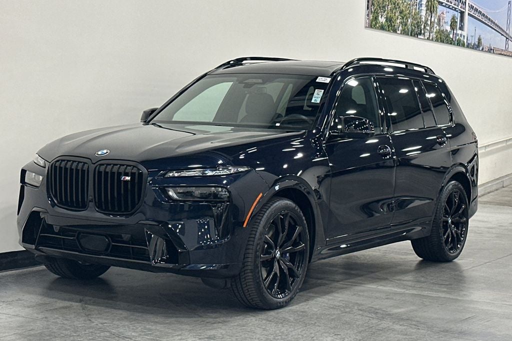 2024 BMW X7 M60i