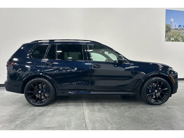 2024 BMW X7 M60i