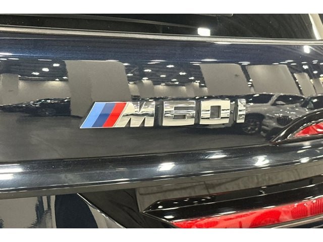 2024 BMW X7 M60i