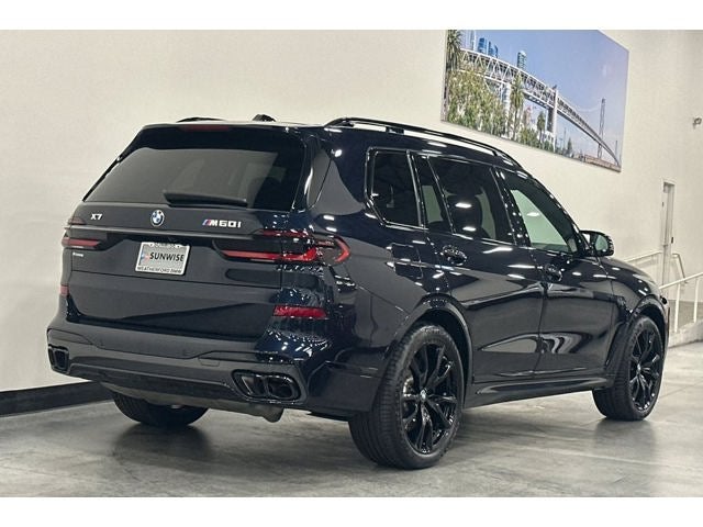 2024 BMW X7 M60i