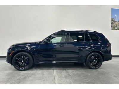 2024 BMW X7 M60i
