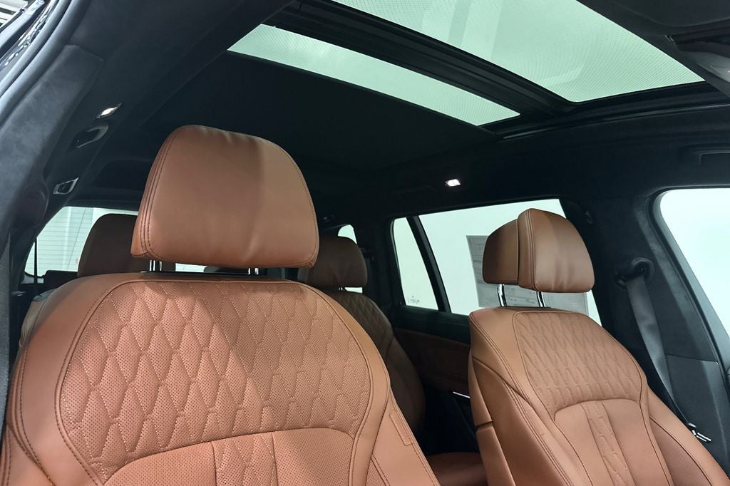 2026 BMW X7 M60i