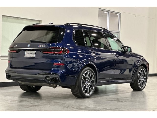 2023 BMW X7 M60i