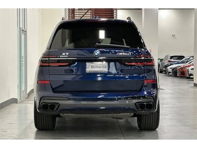 2023 BMW X7 M60i