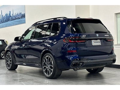 2023 BMW X7 M60i