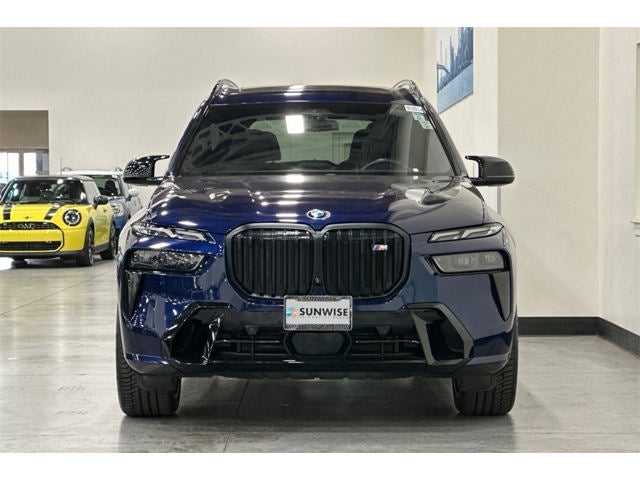 2023 BMW X7 M60i