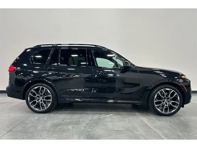 2026 BMW X7 M60i