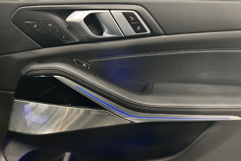 2024 BMW X5 M60i