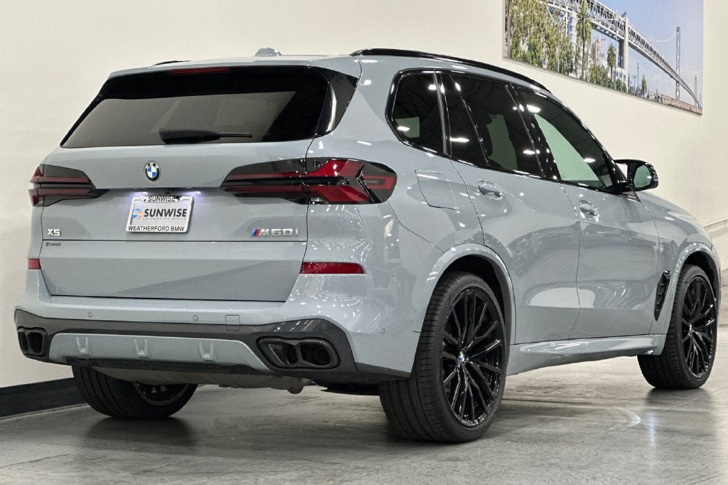 2024 BMW X5 M60i