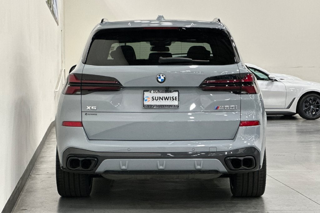2024 BMW X5 M60i