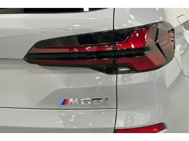 2024 BMW X5 M60i