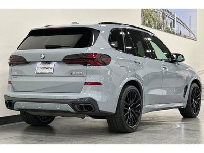 2024 BMW X5 M60i