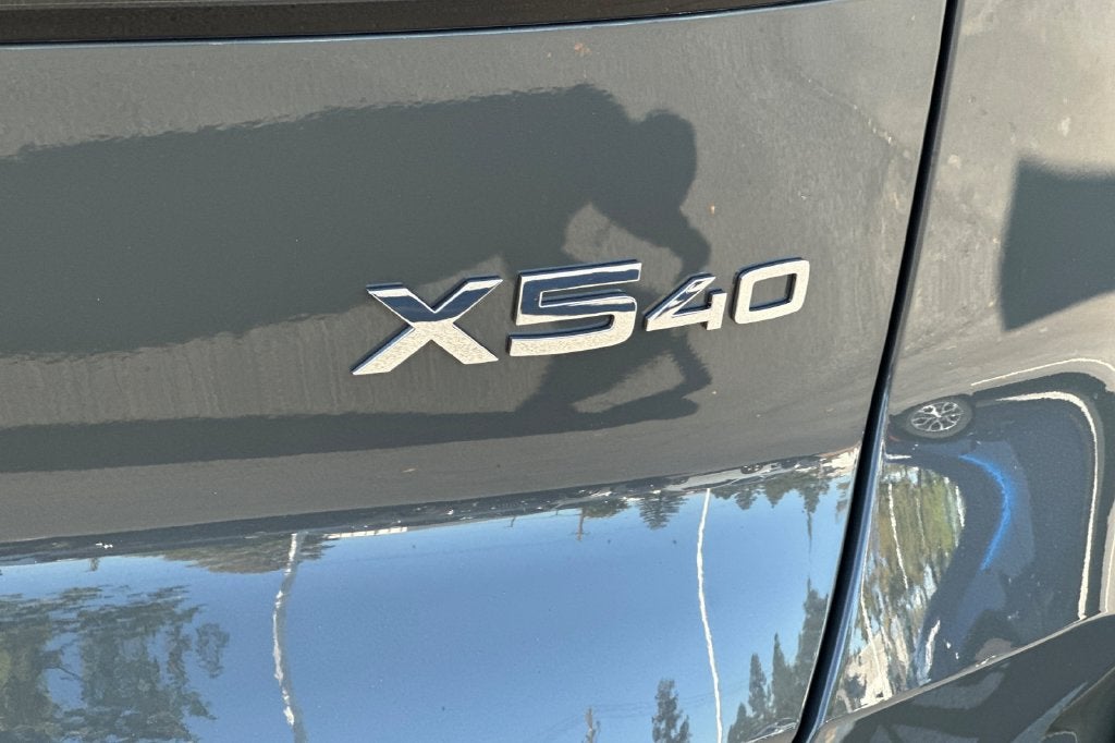 2027 BMW X5 Base