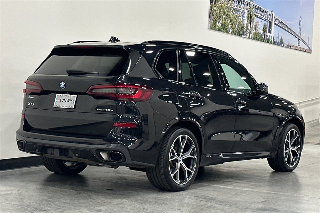 2023 BMW X5 xDrive45e