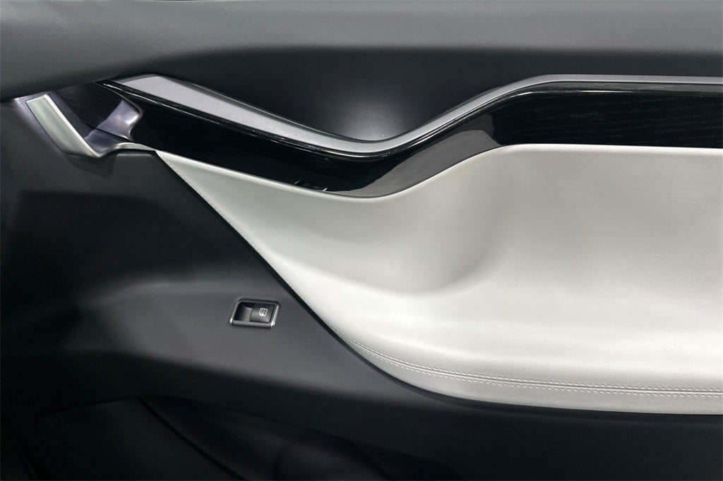 2020 Tesla Model X Long Range