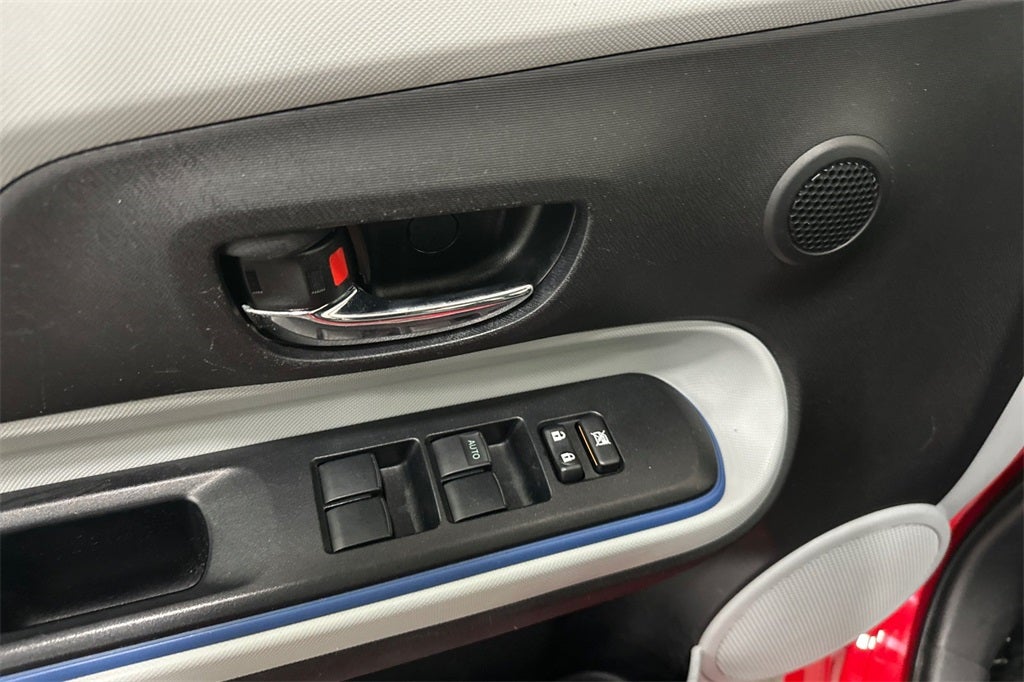 2013 Toyota Prius c Two