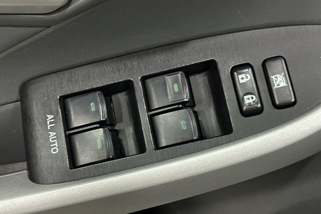 2010 Toyota Prius I