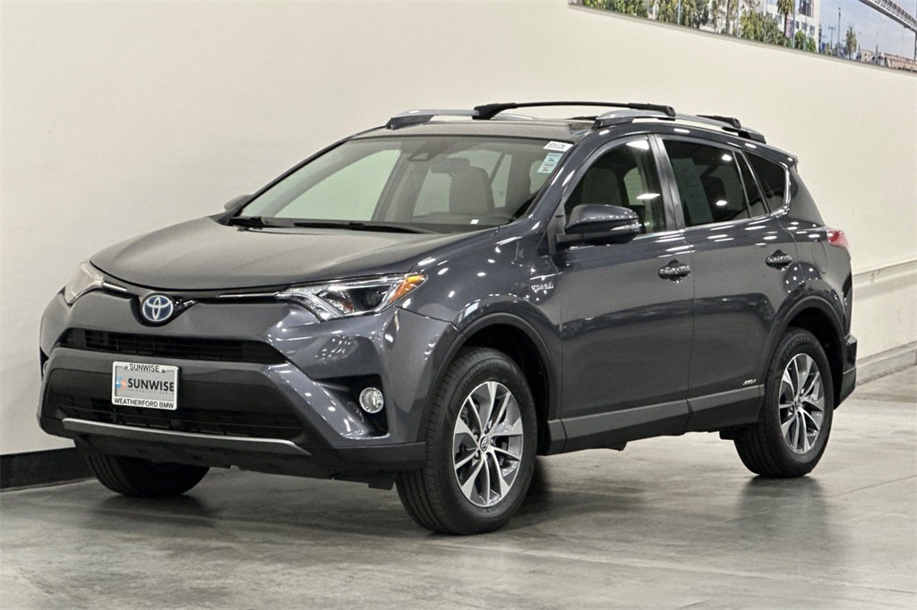2017 Toyota RAV4 Hybrid XLE