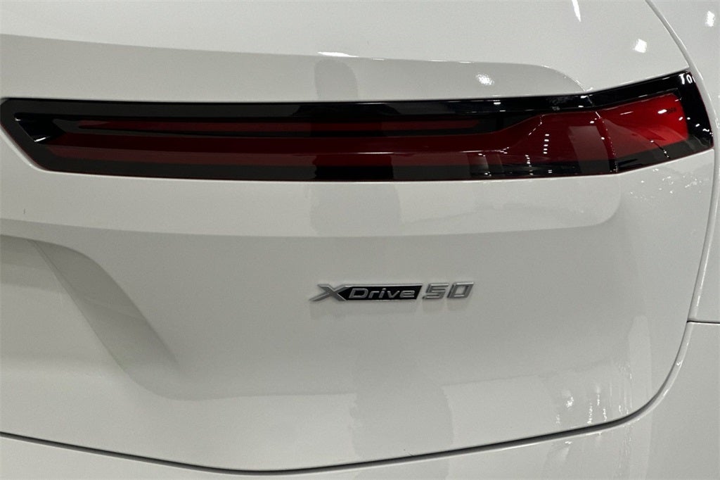 2025 BMW iX xDrive50