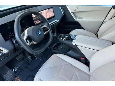 2025 BMW iX xDrive50