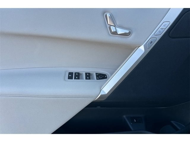 2025 BMW iX xDrive50