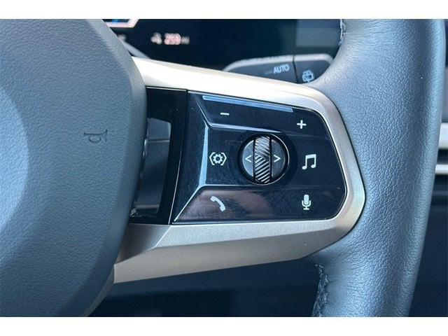 2025 BMW iX xDrive50